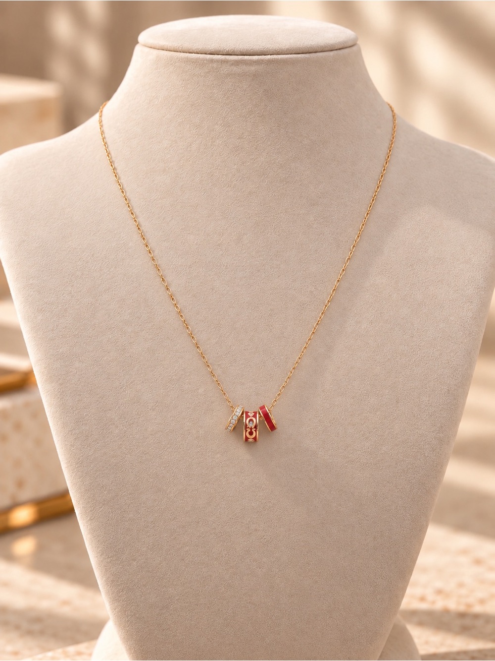 Coach Signature Enamel Rondell 3-Ring Necklace – Gold & Red New